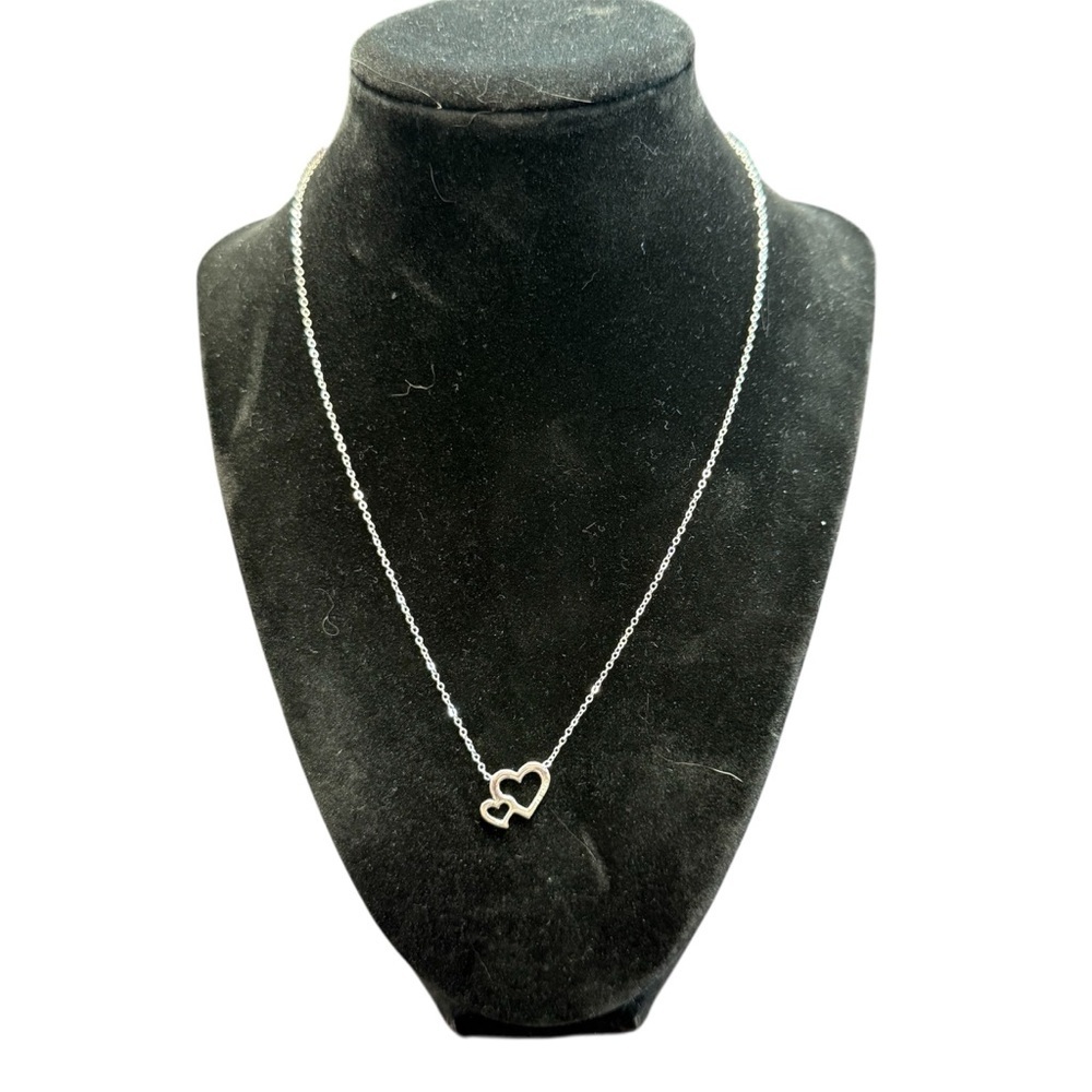 Avon Sterling Silver Necklace with double heart pendant NIB vintage 2011